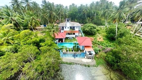 Villa In Tangalle