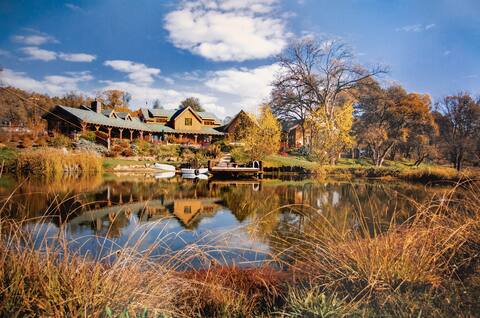 Spacious & secluded getaway on 200 acre property