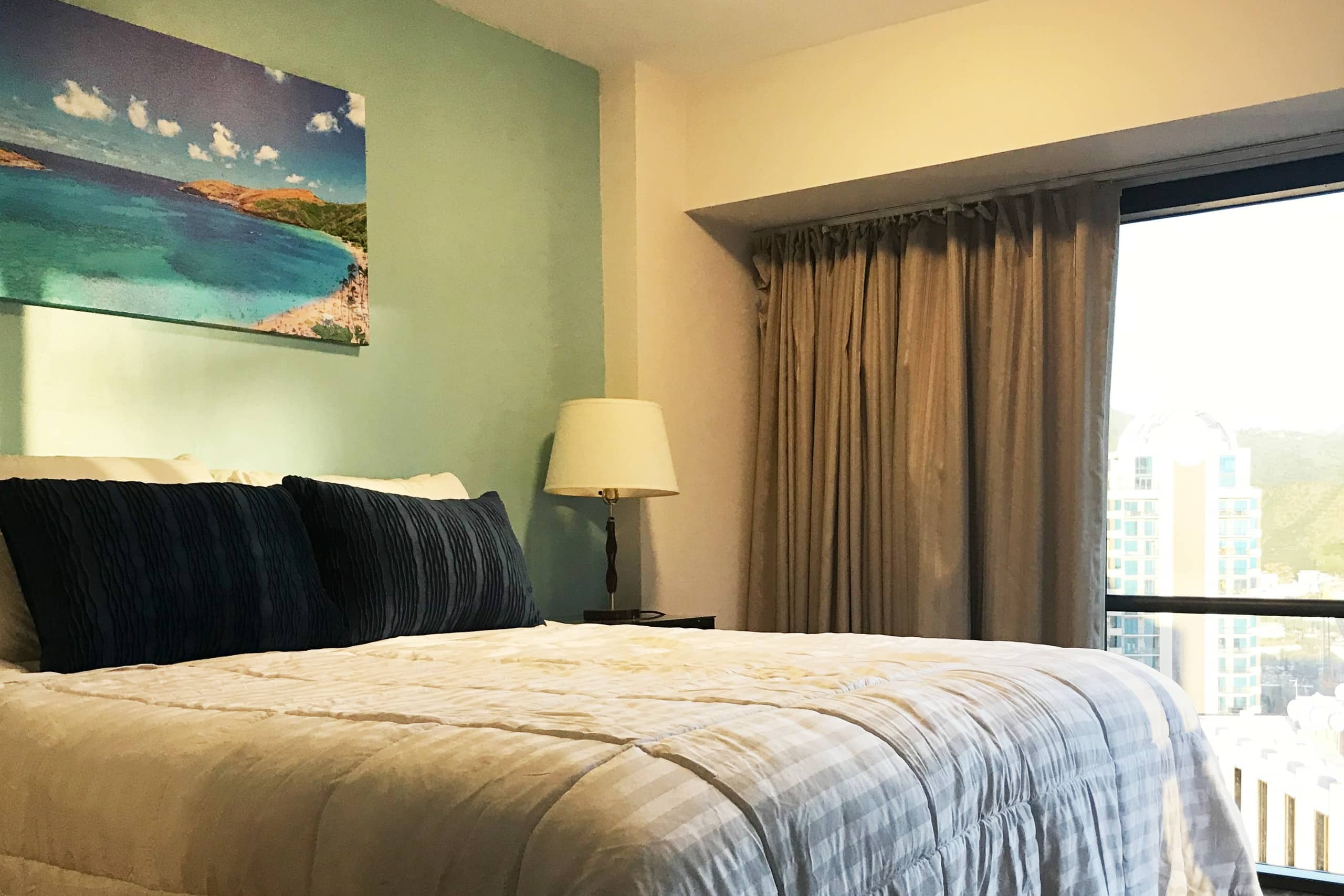 Condo in Honolulu · ★4.78 · 2 bedrooms · 3 beds · 1 private bath - Image 7