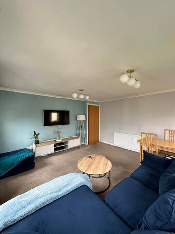 3 bedroom prop very close to Grassmarket & Castle!