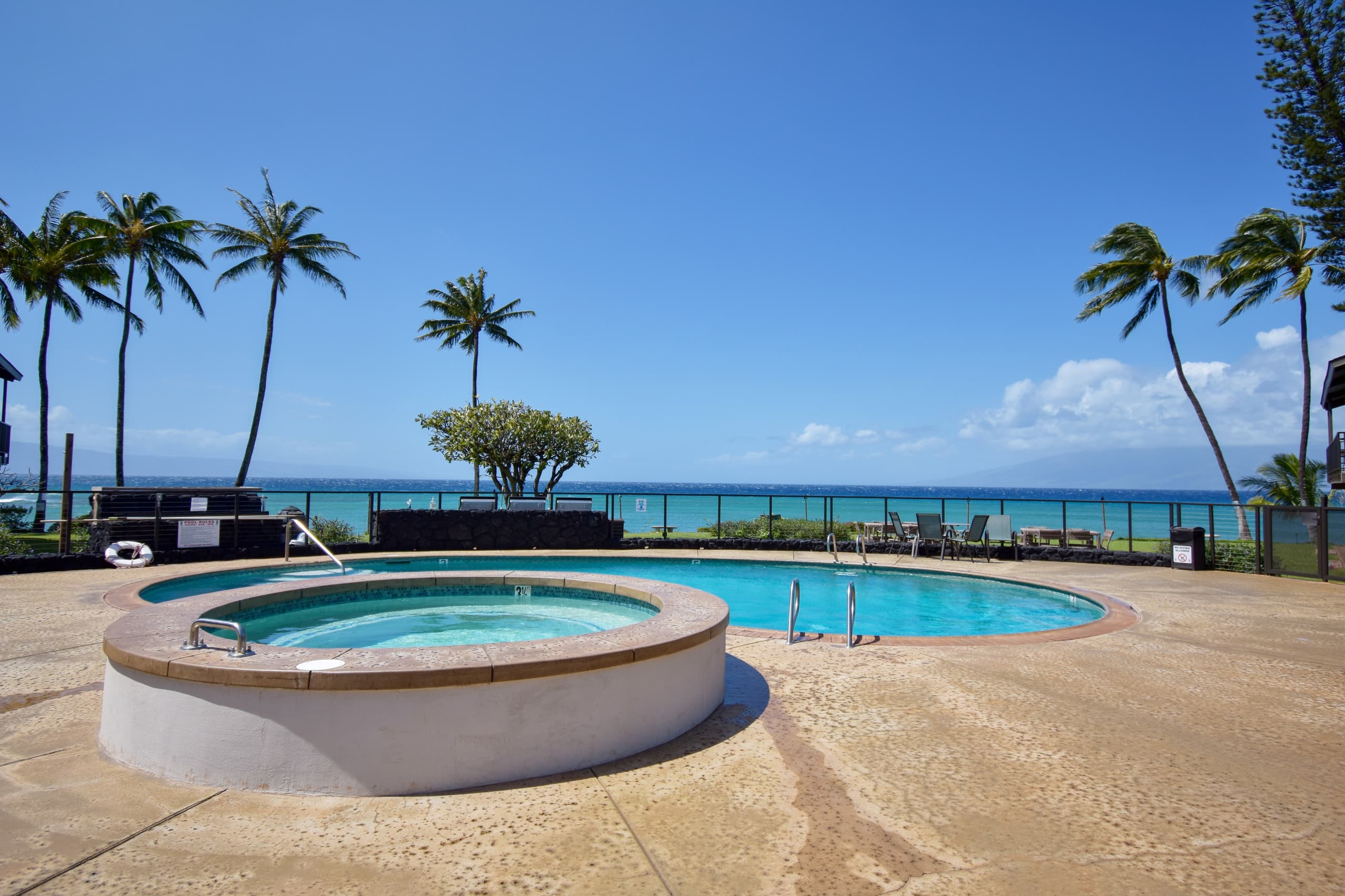 Condo in Lahaina · ★4.96 · 2 bedrooms · 3 beds · 2 baths - Image 22