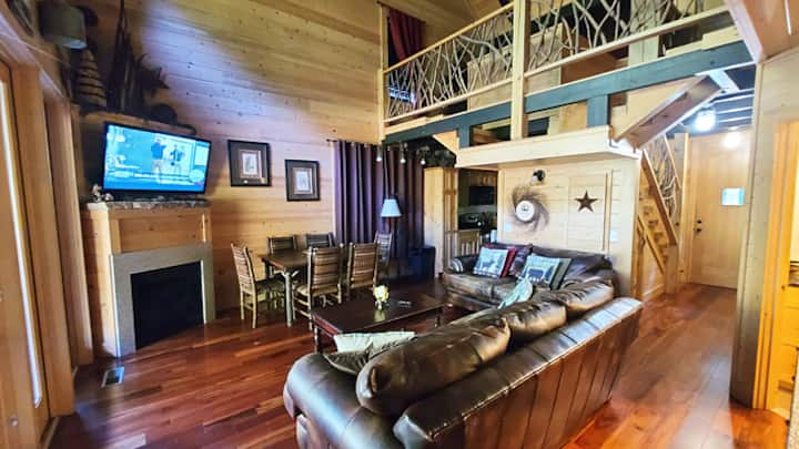 Cascades- What A View! Great Location! - Tellico Plains, TN