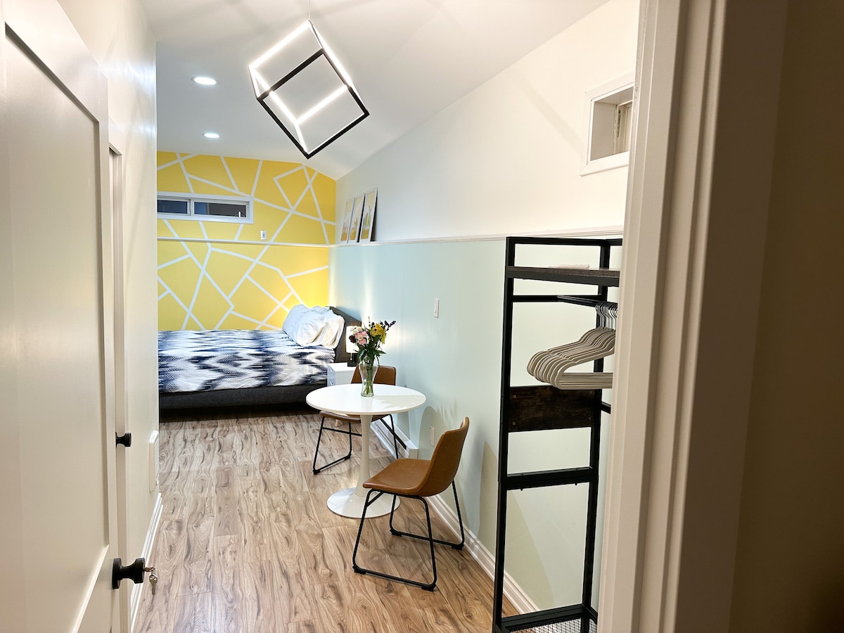 Queen Anne Studio