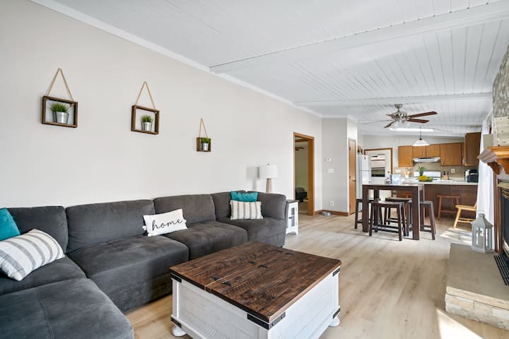 2  Lake Cabins & Sauna /Wi-fi - Eagle River, WI