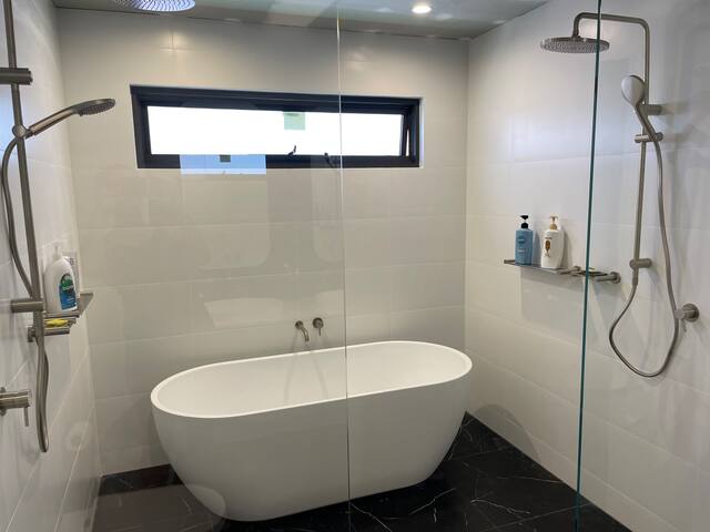 Grand Elegance by the beach gallery image 2