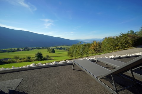 Unique, quiet Suite in the nature Lake & Mountains