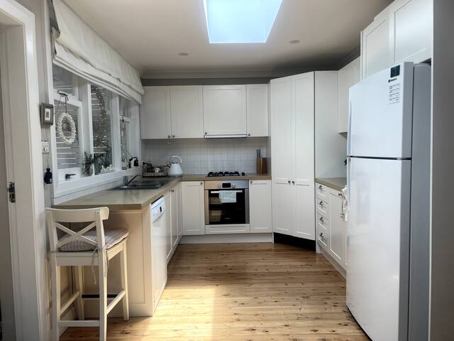 Sandy Days gallery image 3