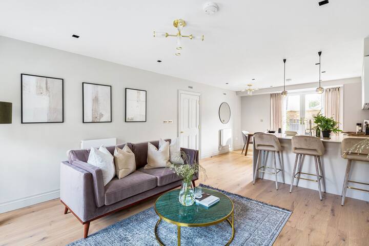 Sloane Square 3 bedroom apartment gallery image 2