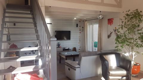 Top performing Airbnb: 12 m² bedroom with desk in Haute Garonne
