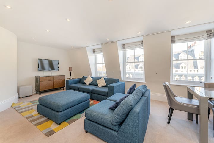 London Gardens – 4 Bedroom Flat