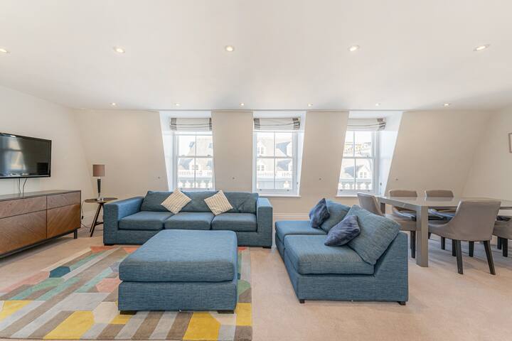 London Gardens – 4 Bedroom Flat gallery image 2