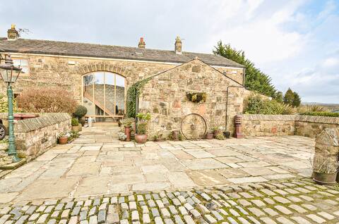 5BR Barn Conversion | Ideal for Work Stays & Teams