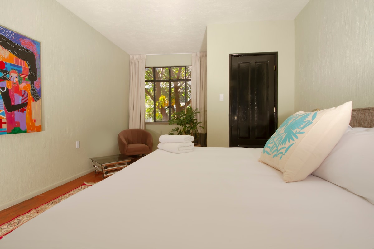 ห้องนอนใหญ่