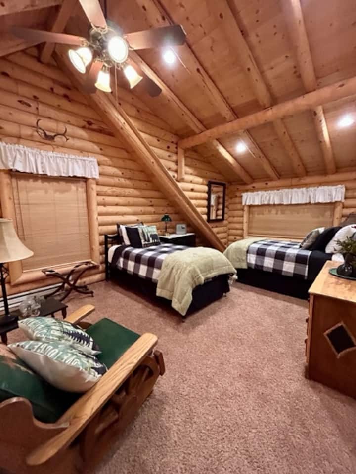 Roshani ~ Chumba cha "Checkered Nyeusi na Nyeupe"