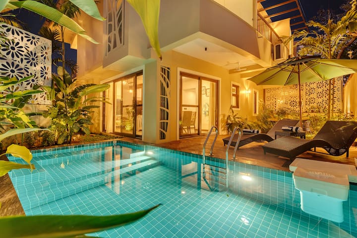 3BR Luxury Villa | Pvt Pool With Jacuzzi | Assagao