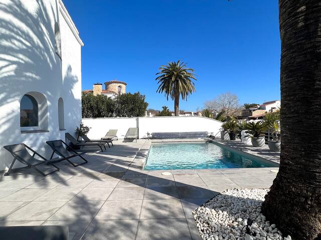 Villa à Empuriabrava 10/12 pers avec amarre 14 m gallery image 5