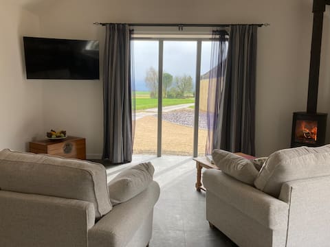 Top Airbnb: The Granary at Hazlecote Farm Cottages in Cotswold