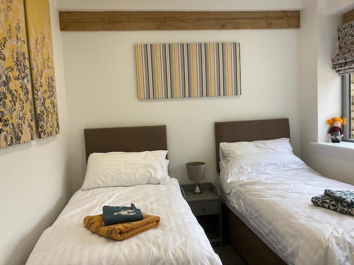 Bedroom 2 - can be arranged as one Queen bed or two single beds