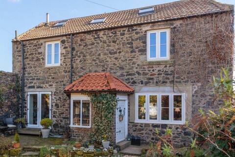 4 bedroom coastal cottage with walled garden