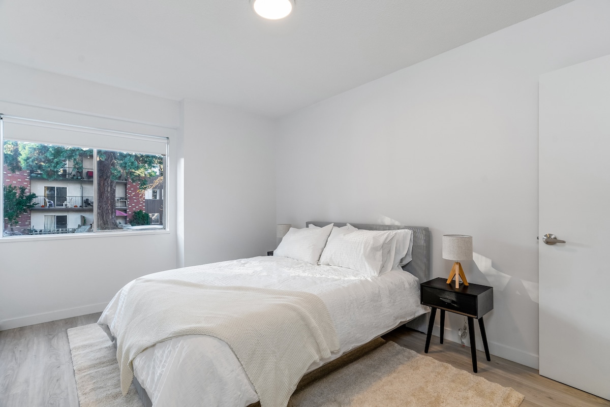 Bright & Modern 1BR Suite | Mins to Trendy Main St