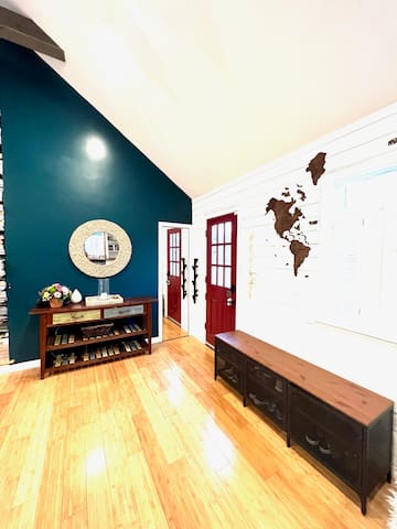 Entire Home w/Backyard & Hot Tub, Close to Beaches gallery image 2