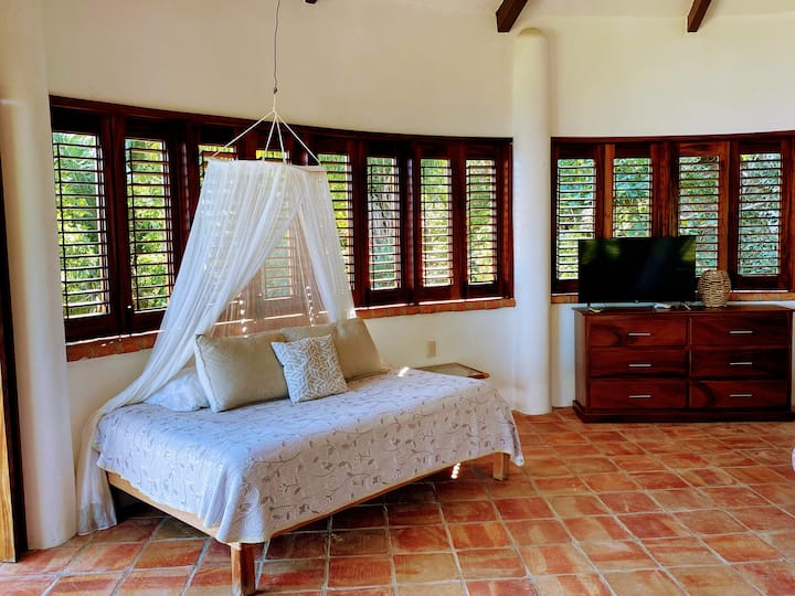 Extra bed in master bedroom.

Extra bed in master bedroom.