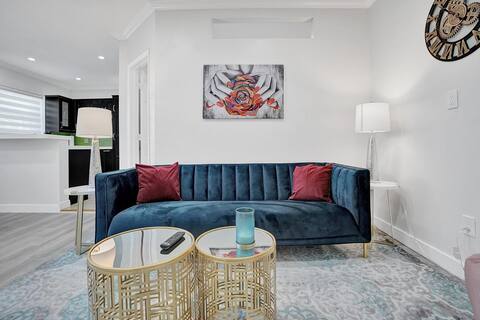 Spacious 2 Bedrooms 1 Bath Apt. | Pool | Kitchen
