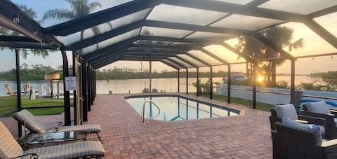 Relaxing Large Vacation Pool Home Amazing Views