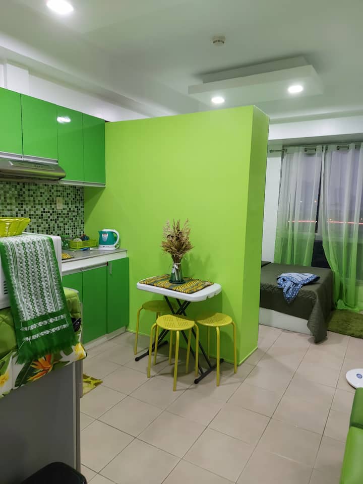 Avida tower Makati beside waltermart makati Condominiums for Rent in