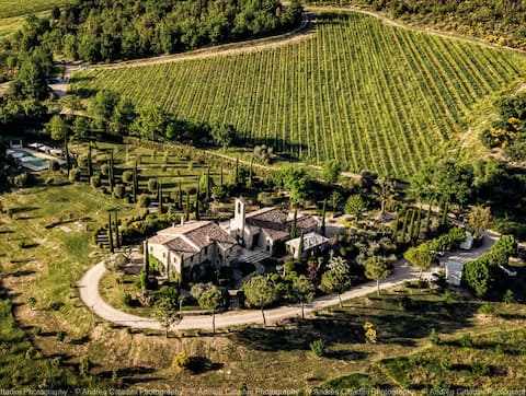 Chiesa del Carmine – Luxury Umbrian Villa