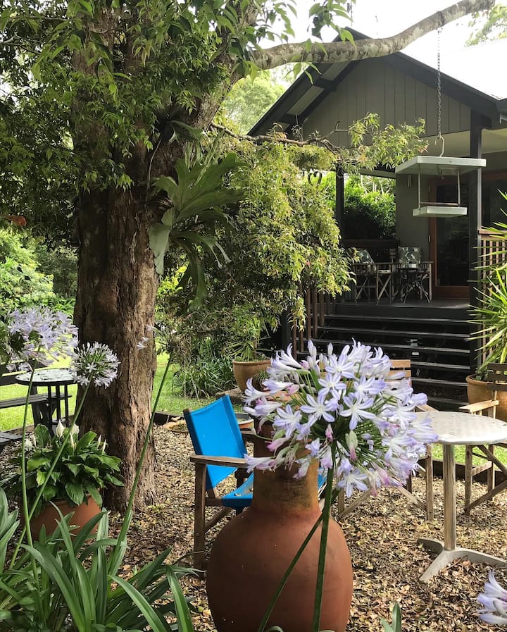 Maleny Holiday rentals with a fireplace Queensland, Australia Airbnb