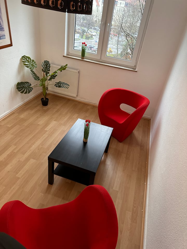 7 Beds In One Apartment - Netflix I Youtube - Gladbeck