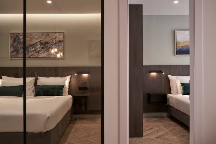 Modern 2BDR Apartment with balcony, 4′ from metro gallery image 3