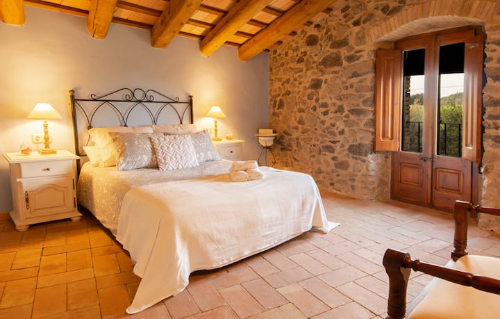 ห้องพร้อมวิวสระว่ายน้ำ