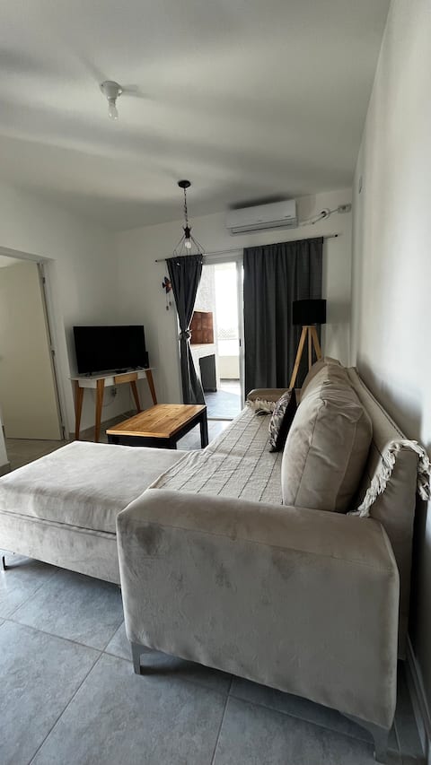 Popular Airbnb listing: Modern and spacious accommodation in Departamento General San Martín