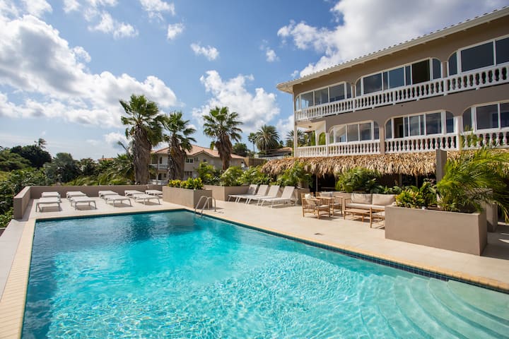 6 Pers. App. Met Ruime Veranda - Curaçao