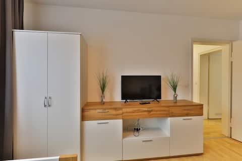 Apartment, train connection to Stuttgart. Near EWS Arena