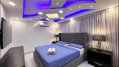 Luxury Apartment with Pool and Gym