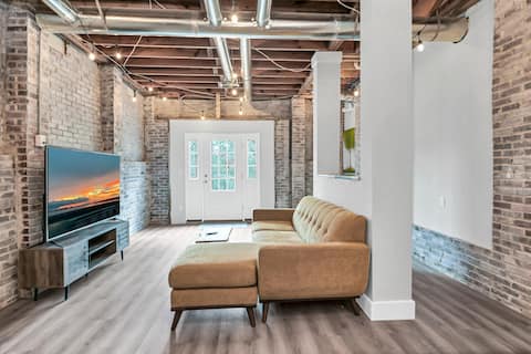 The Finer Things Residence | Pet Friendly 3BR 2BA