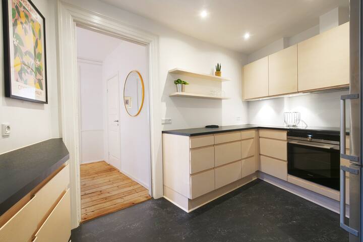 New Harbour by the water gallery image 4