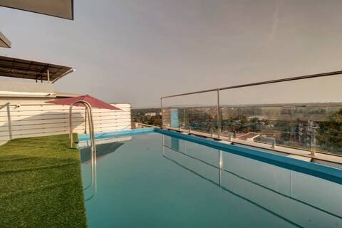 Antalya Villa | 5BHK-Rooftop Pool-Caretaker | Baga