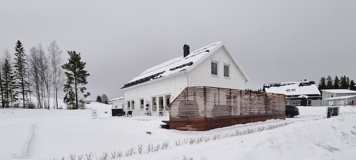 Modernt Hus I Vackra ÖStersund. - Östersund