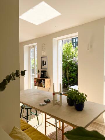 Townhouse Oasis gallery image 5