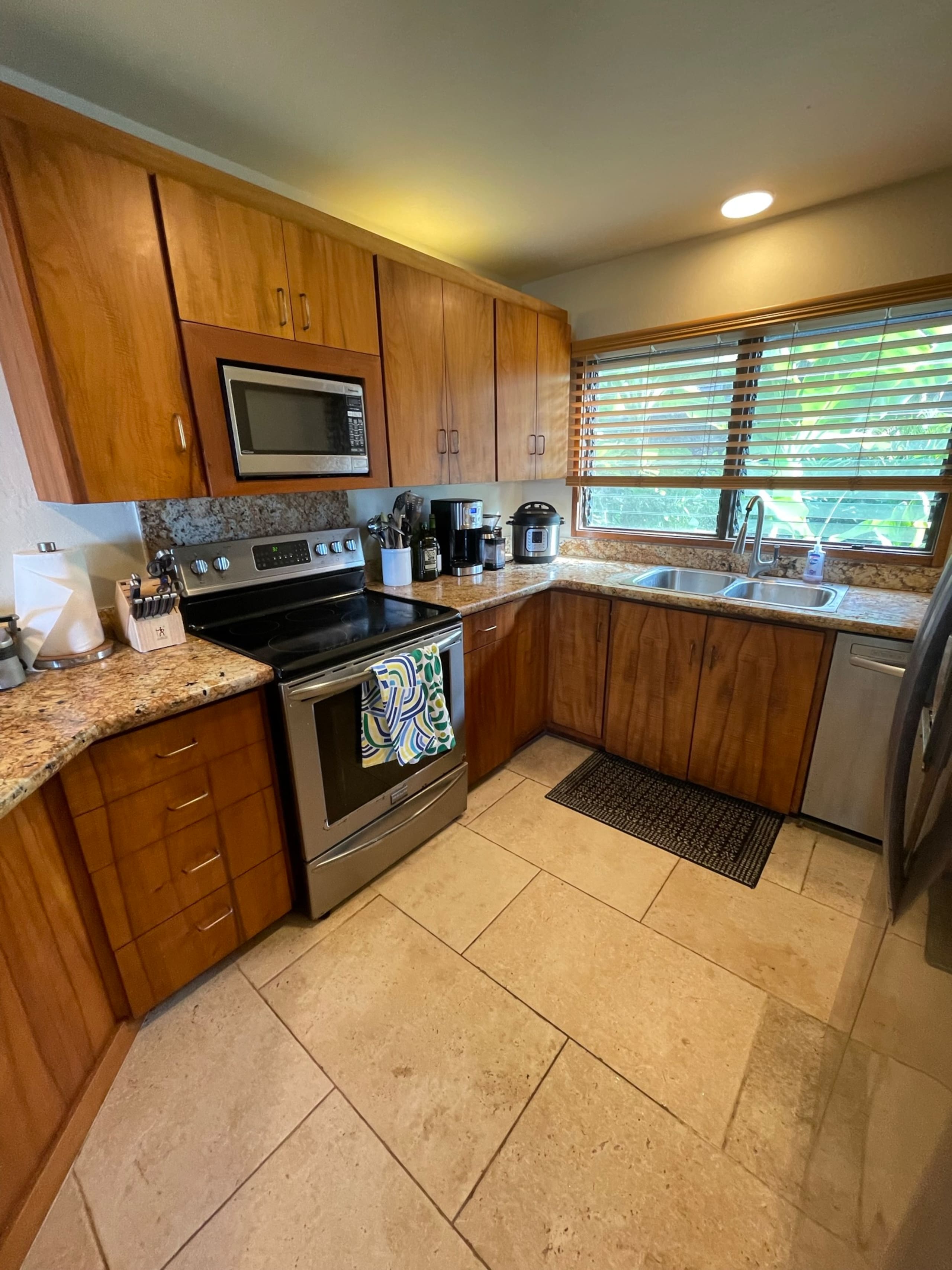 Home in Kailua-Kona · ★4.89 · 3 bedrooms · 3 beds · 3 baths - Image 12