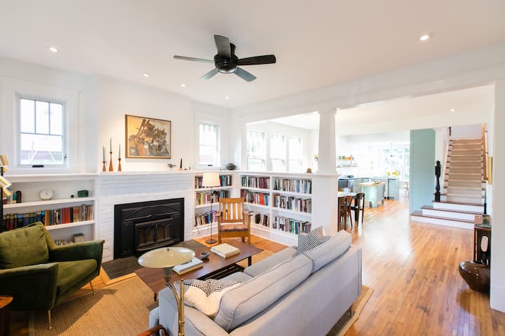 Newly Renovated Home By Downtown! - Charlottesville, VA