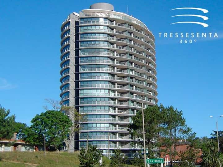Piso Alto Con Excelente Vista. - Punta del Este