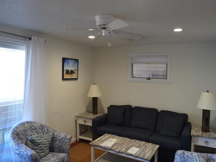 Beach And Ocean View Condo - Beach Haven, NJ