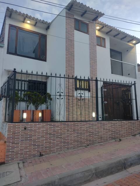 Casa Hospedaje en Santa Sofia (Boy)