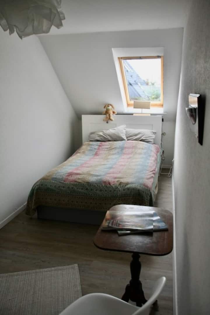 Recámara 2, cama matrimonial 140x200