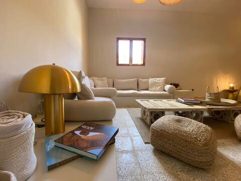 Studio Apartment Near Old Town